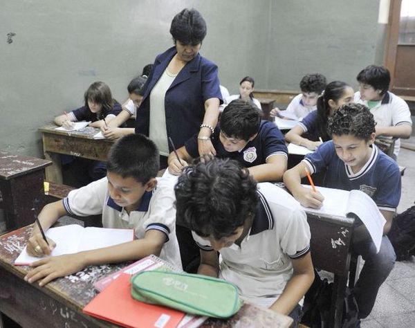 Deficiente gestión del MEC y las comunas impacta sobre la educación - Periodismo Joven - ABC Color