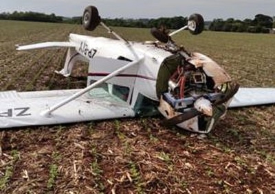 Avioneta usada para prácticas se desploma