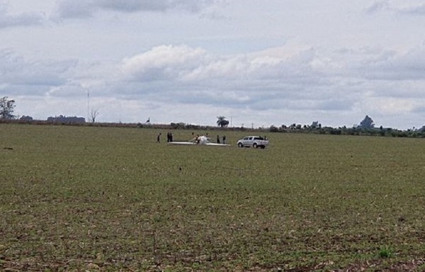 Cae avioneta escuela pero no deja víctimas fatales