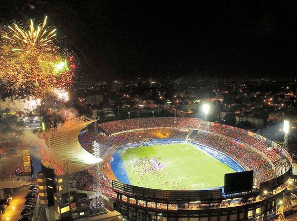 “Estamos a la altura de los mejores estadios del mundo” - Fútbol - ABC Color