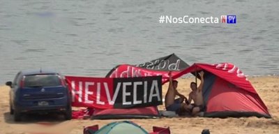 La costanera se tiñe de rojo y negro | Noticias Paraguay