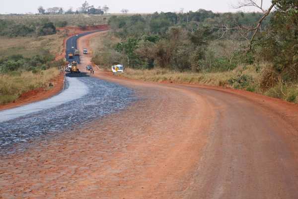 MOPC recibirá ofertas para asfaltar 71 km de Caaguazú, Guairá y Alto Paraná | .::Agencia IP::.