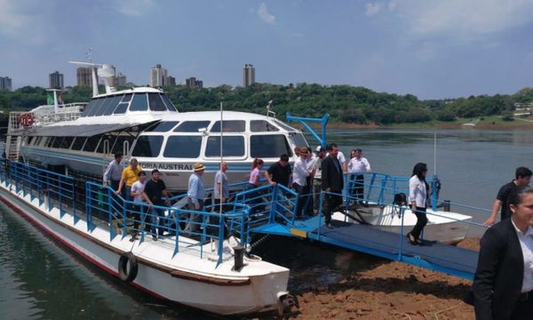 Franqueños tendrán tarifa especial para el tour en el Catamarán