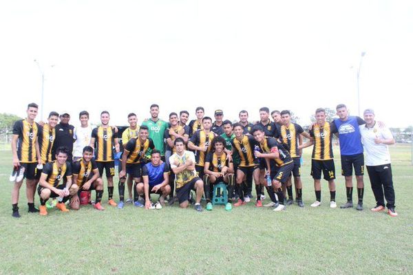 Sub 18: Guaraní alcanza la cima - Fútbol - ABC Color