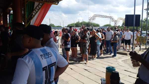 Copa Sudamericana: Más de 40.000 hinchas estarían llegando al país » Ñanduti
