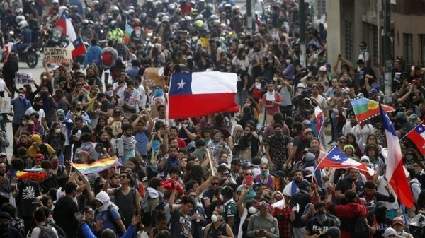 EN VIVO: Chilenos salen a las calles con “La tercera marcha más grande de Chile” - ADN Paraguayo