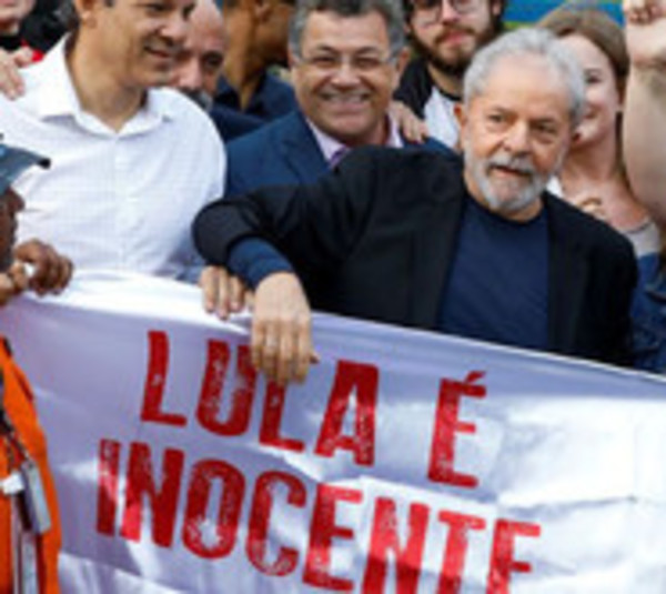 Lula da Silva fuera de la cárcel  - Paraguay.com