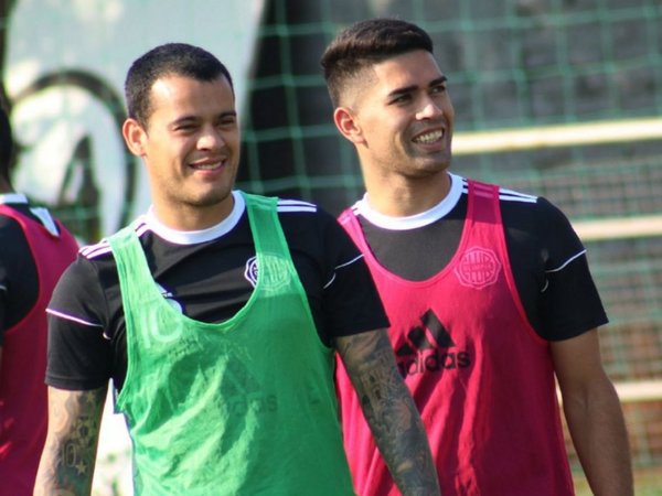 Willy y Olivera de titulares