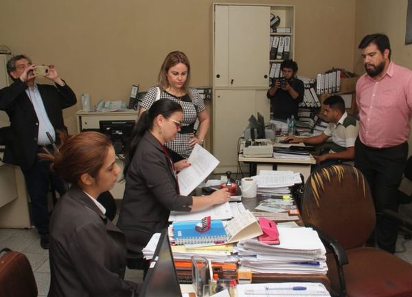 Ediles piden apurar investigación fiscal - Locales - ABC Color