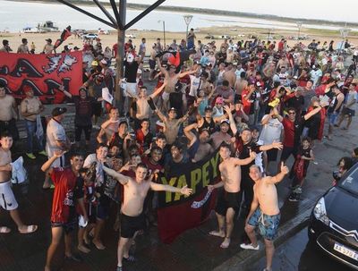 No se registraron incidentes, pese a masiva presencia de hinchas en Asunción - Nacionales - ABC Color