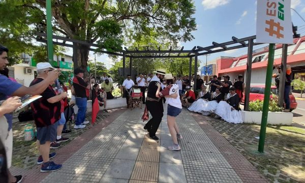 ¡Se armó la fiesta! En Barrio Obrero ya se palpita la final Sudamericana