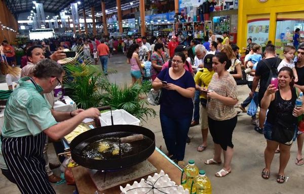 Masiva concurrencia en jornada para promover la producción y comercialización de la mandioca - Nacionales - ABC Color