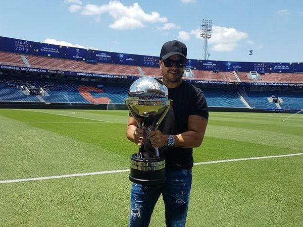 La copa está en Barrio Obrero - Fútbol - ABC Color