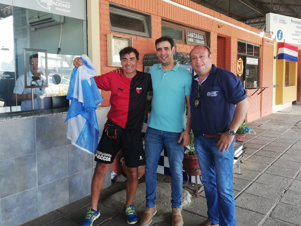Jorge Nini ya cruzó la frontera y está camino a barrio Obrero