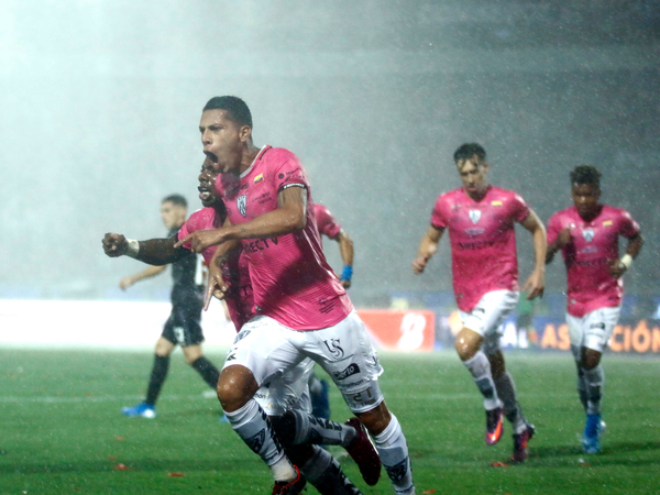Los goles de la victoria de Independiente del Valle 3-1 sobre Colón