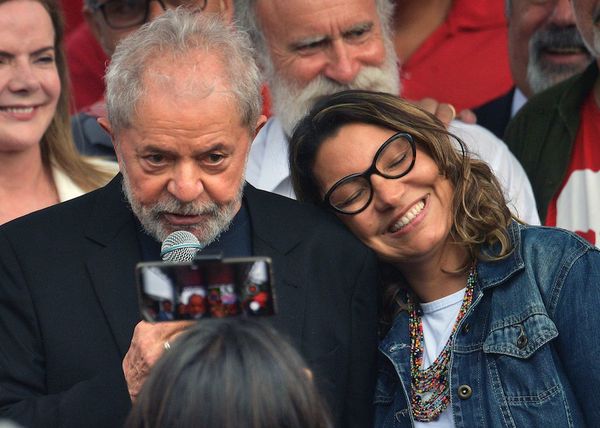 Lula anuncia que está de vuelta y se lanza contra Bolsonaro
