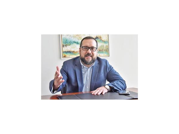 “El Tratado de Itaipú es asimétrico y ya no responde a nuestras necesidades”