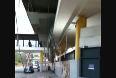 Temporal echó parte del techo de la Terminal de Asunción - ADN Paraguayo