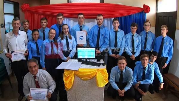 CAP. MEZA: ALUMNOS CREAN INNOVADOR SISTEMA INFORMÁTICO PARA EL CENTRO DE SALUD