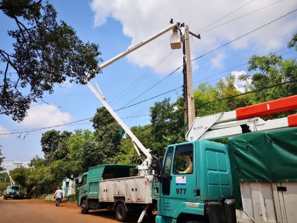 Varias zonas de Central siguen sin energía eléctrica tras temporal