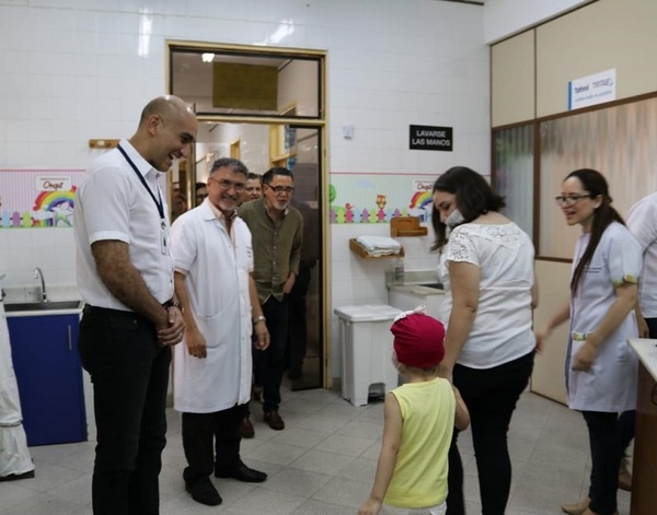 Realizan primer trasplante alogénico de médula ósea en el Hospital de Acosta Ñu » Ñanduti