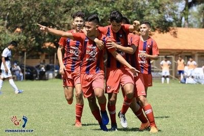 Sub 14: Cerro se adueñó del clásico y se alejó de Olimpia - Fútbol - ABC Color