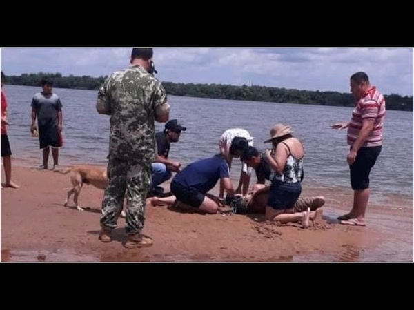 IMPACTANTE: ASÍ SALVARON LA VIDA DE UN JOVEN QUE SE AHOGÓ EN EL RÍO PARANÁ