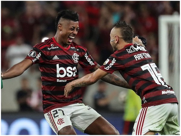 El Flamengo vence al Bahía y empieza a pedir el título en Brasil