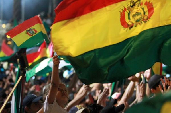 México ofrece asilo a Evo Morales y políticos van a embajada en Bolivia - Mundo - ABC Color