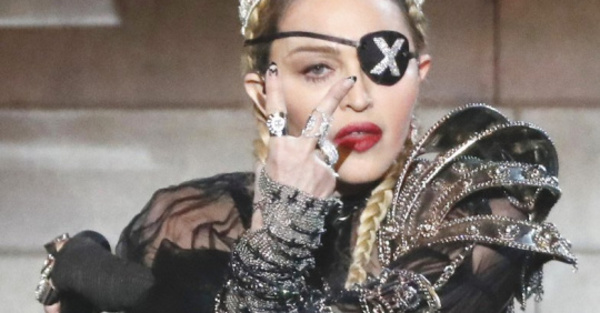 Insólita demanda de un admirador a Madonna