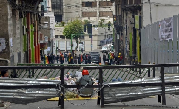 HOY / Paraguayos varados en Bolivia: “La situación está candente”