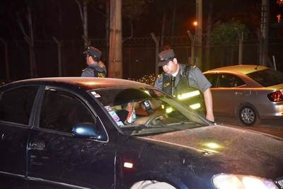 Casi 400 ebrios al volante •