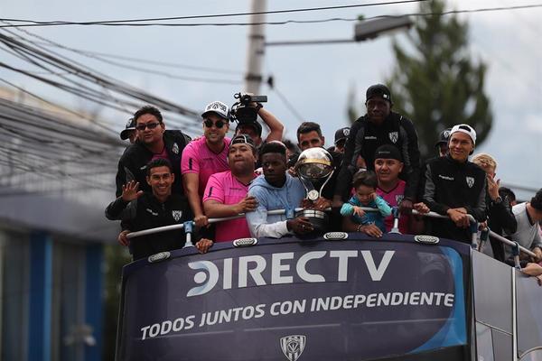 Independiente del Valle inicia ronda por Quito tras ganar la Sudamericana - .::RADIO NACIONAL::.