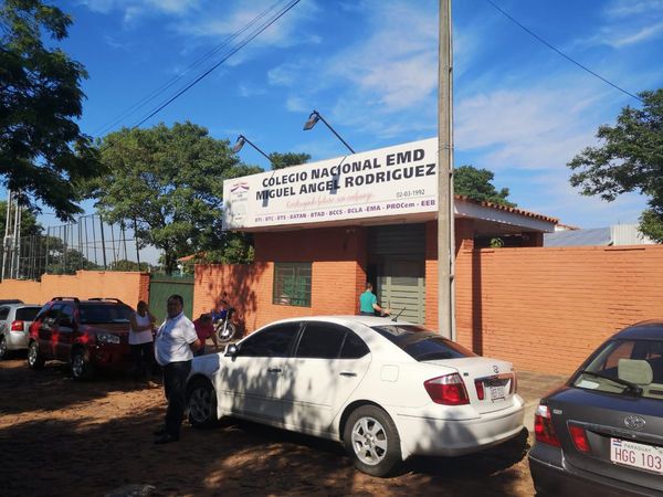 Peritos evalúan daños en escuela de Ñemby tras temporal