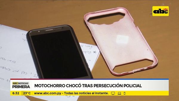 Motochorro chocó tras persecución policial - ABC Noticias - ABC Color