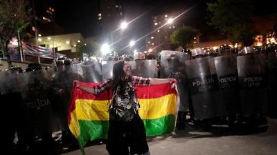 'Es preocupante que instituciones democráticas no disminuyan violencia y desigualdad', dice politóloga