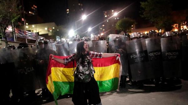 'Es preocupante que instituciones democráticas no disminuyan violencia y desigualdad', dice politóloga