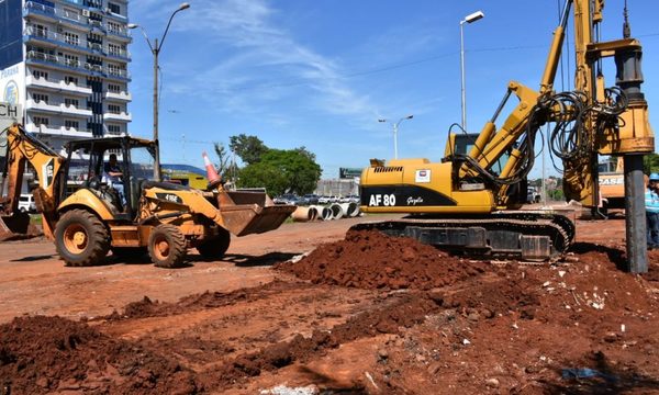 Comenzaron construcción de multiviaducto