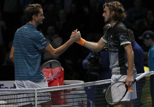Tsitsipas sobre Medvedev: “No iría con él a cenar, pero le respeto” - Tenis - ABC Color
