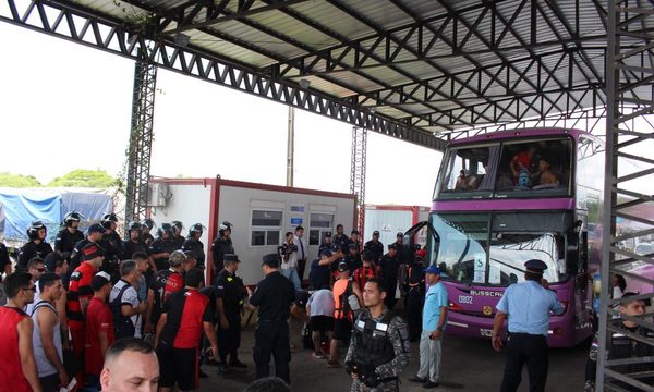 Migraciones registró entrada y salida de 40.000 hinchas durante la final de la Copa Sudamericana