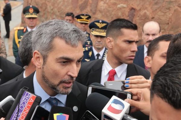 Mario Abdo: “Rezo por Bolivia y pido que se consolide en su proceso democrático”