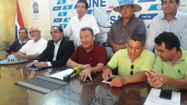 Docentes invitan a estudiantes y padres a sumarse a la movilización de mañana y el miércoles - Nacionales - ABC Color