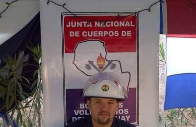 HOY / Comandante de los bomberos azules muere electrocutado
