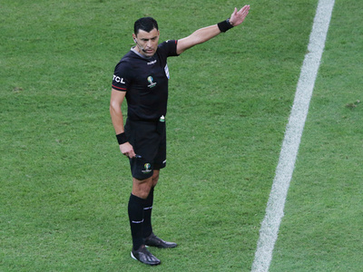 Roberto Tobar dirigirá la final de la Copa Libertadores