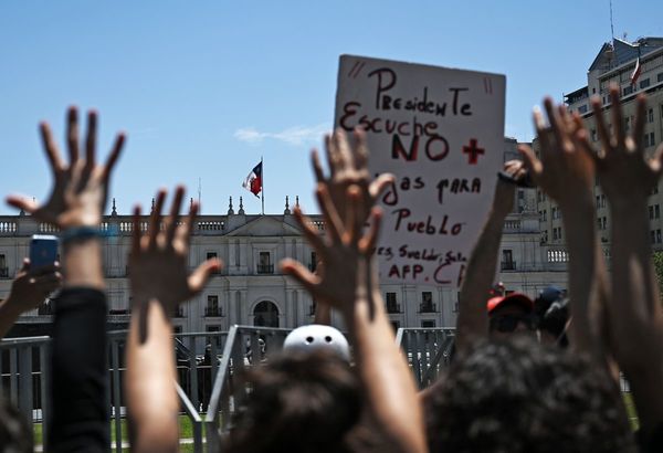 Huelga general mide fuerza con Piñera en cuarta semana de protestas en Chile