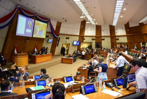 Amplio debate en Diputados sobre elevación de tope del déficit fiscal