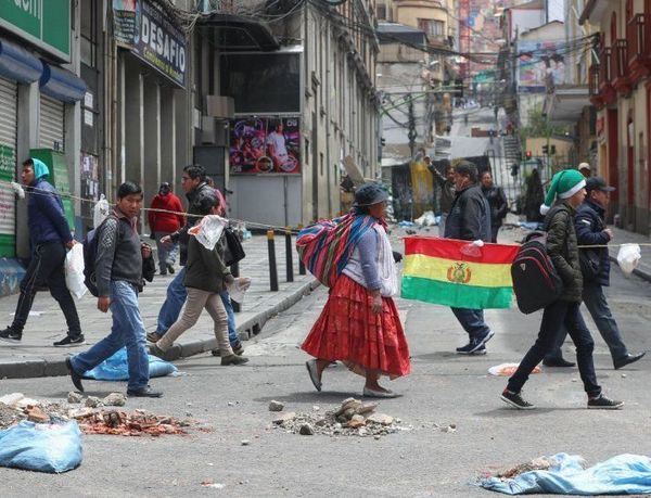 Bolivia enfrenta vacío de poder, y la OEA pide una salida constitucional - Digital Misiones