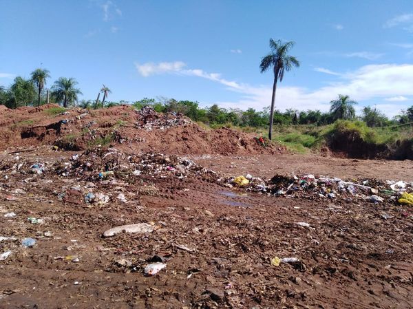 Fiscalía imputa al Intendente de Yaguarón por quema de basura