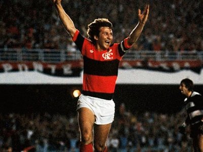 Zico anotó 11 goles y llevó al Flamengo al primer título de Libertadores