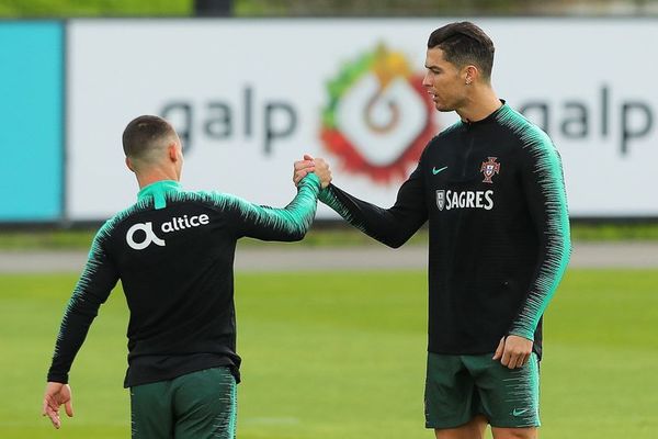 Cristiano aleja rumores al entrenarse con Portugal - Fútbol - ABC Color